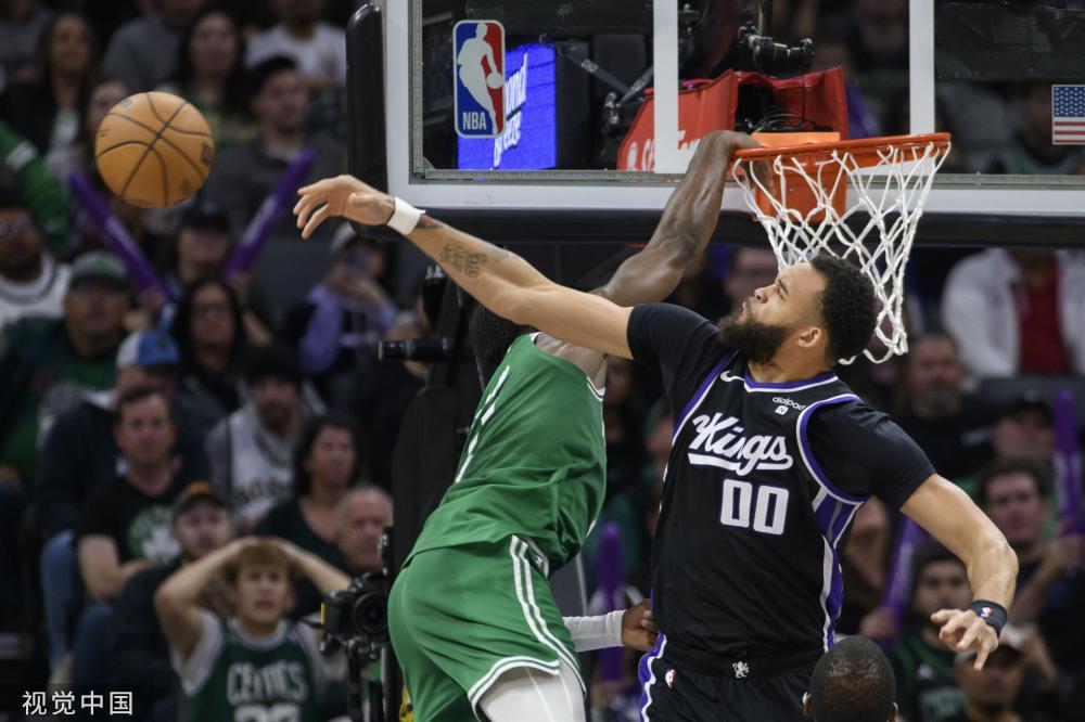 它仍是足球 它仍是足球